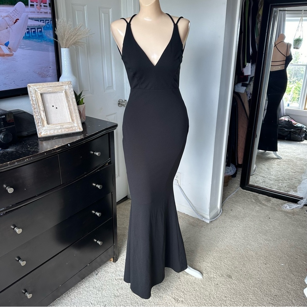 LULU’S ALL THIS ALLURE STRAPPY BACKLESS MERMAID MAXI DRESS - Picture 5 of 16